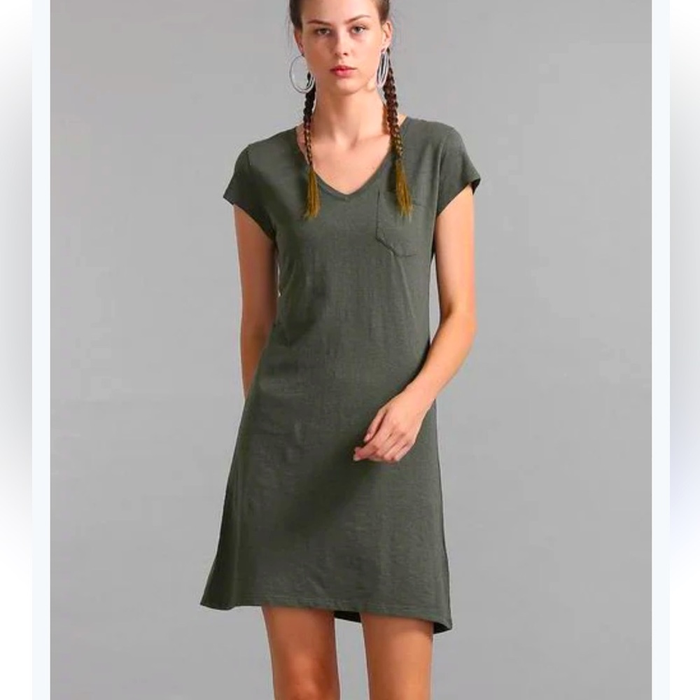 GAP Relaxed Fit V-Neck Pocket T Shirt Dress